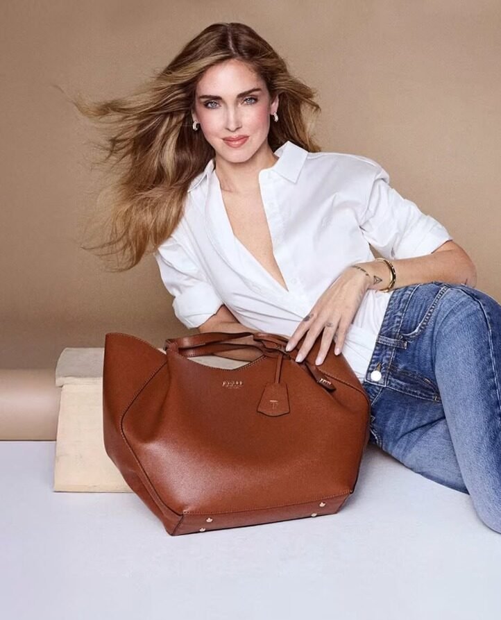 Instagram post from modagynaika.gr. This post is in position 2.