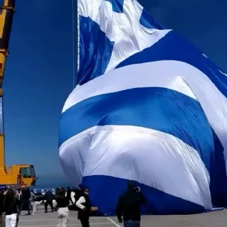 Instagram post from modagynaika.gr. This post is in position 3.