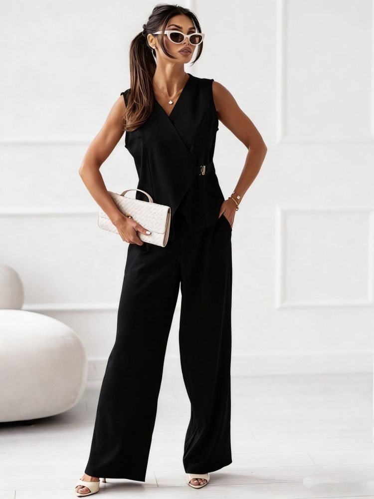 Instagram post from modagynaika.gr. This post is in position 1.