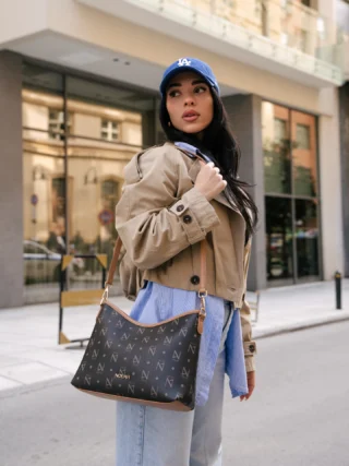 Instagram post from modagynaika.gr. This post is in position 1.