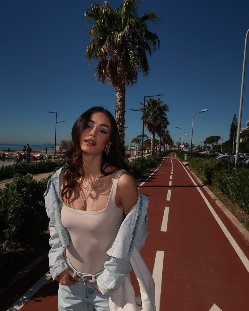 Instagram post from modagynaika.gr. This post is in position 2.