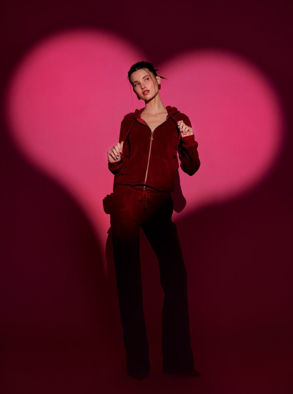 Instagram post from modagynaika.gr. This post is in position 6.